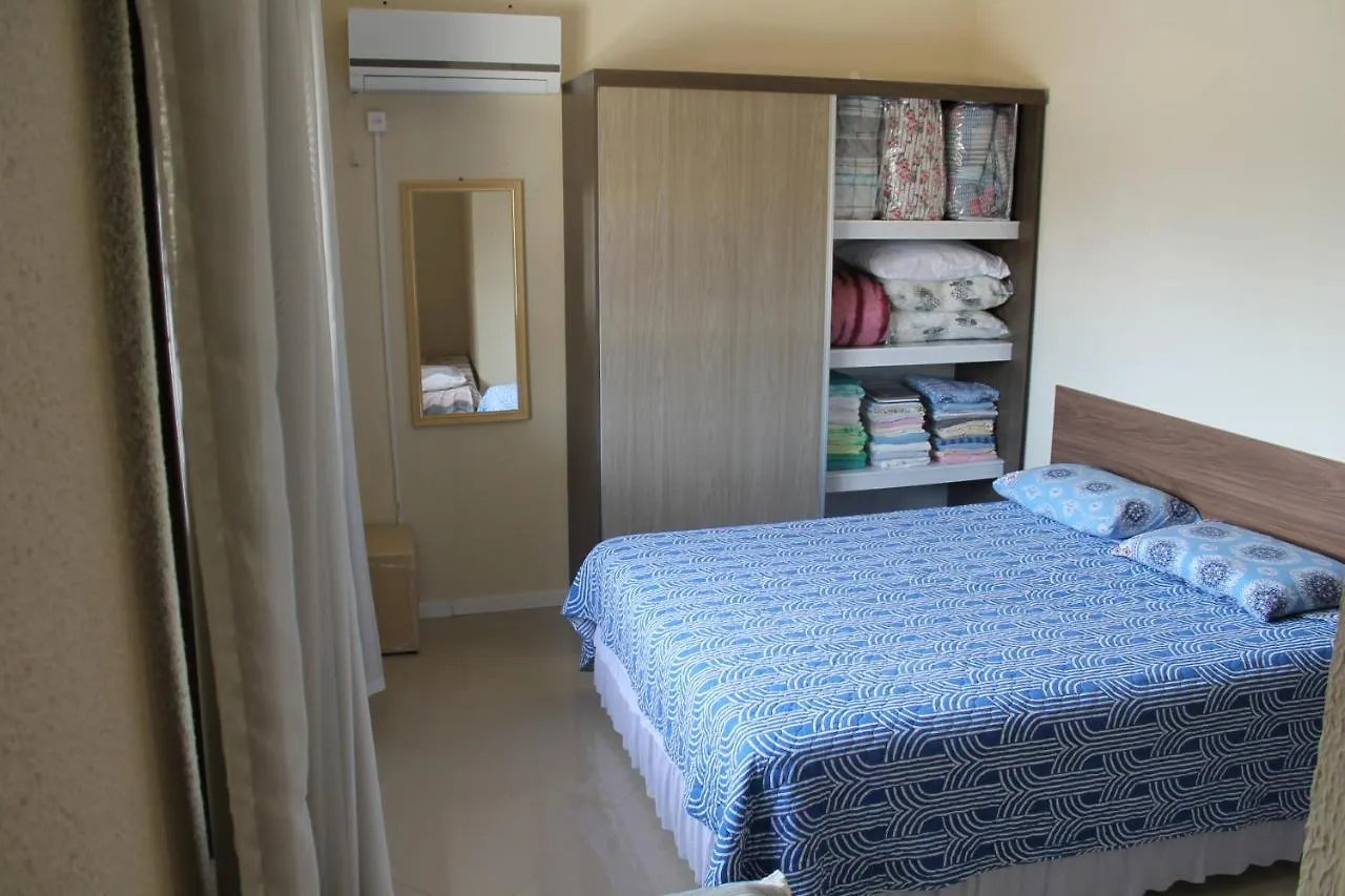 Residencial Hannah - Casa 6 - Porto Belo Sc - Bairro Pereque 0*,  Brasilien